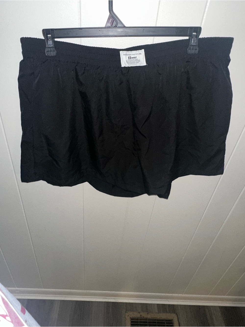 Black Women's Elastic Waist Shorts - Unbranded